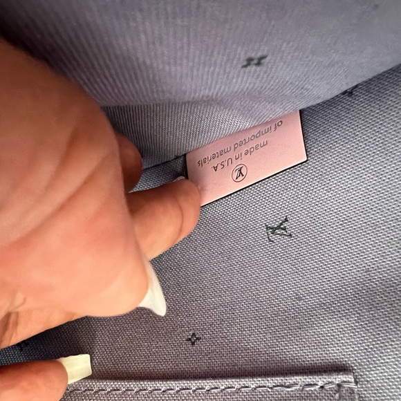 Louis Vuitton OnTheGo GM Monogram Escale Pastel - Picture 5 of 15